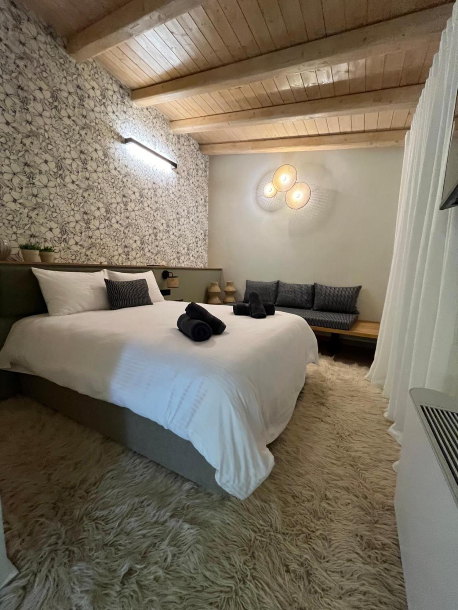 Nerita'S Country Houses Nea Tirins ภายนอก รูปภาพ